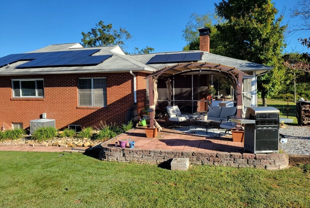 Solar Energy for Historic Homes: Preserving the Past, Powering the Future