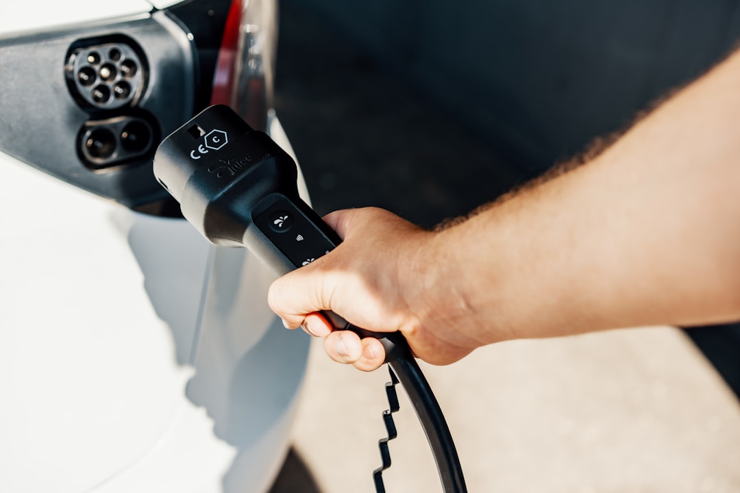 beyond-level-2-understanding-the-cost-of-a-dc-fast-charger-image cost of a level 3 charging station