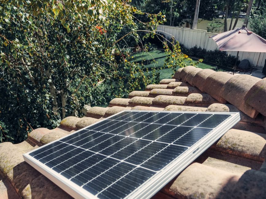 the-sun-sational-guide-to-complete-solar-kits-for-home-image complete solar kits for home