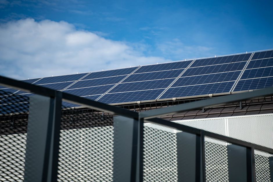 beyond-the-blueprint-designing-your-ideal-home-solar-system-image custom solar design