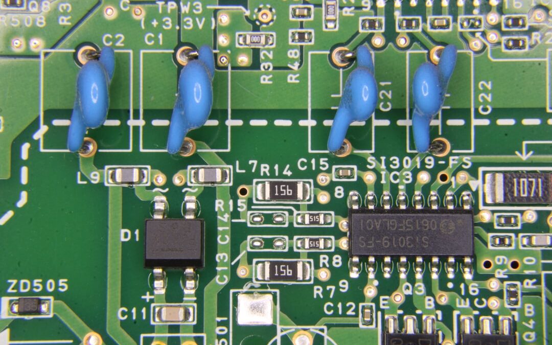 The Ultimate Guide to Comparing Solar Inverter Types & Specs